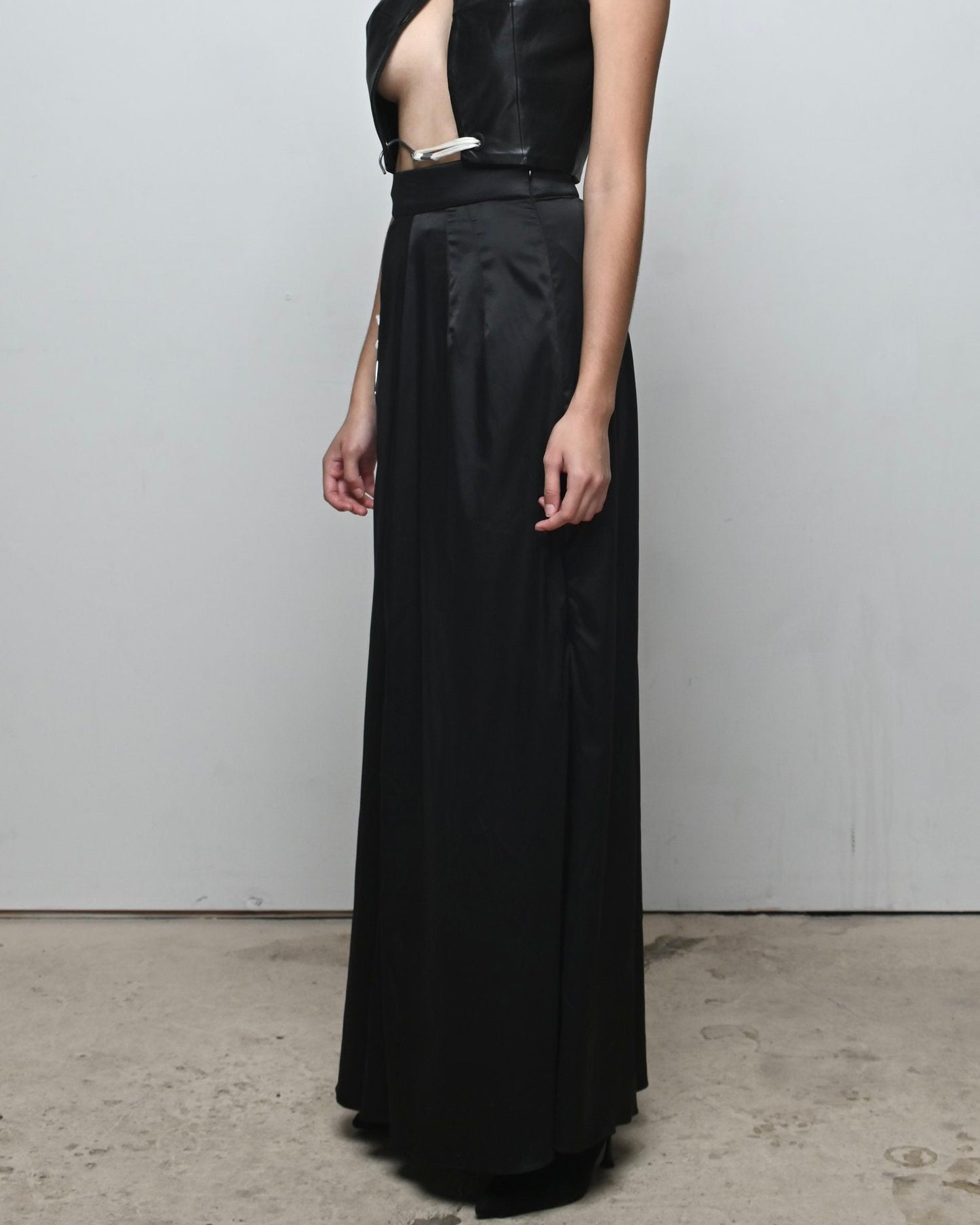 SATIN PATTERN HOOK SKIRT