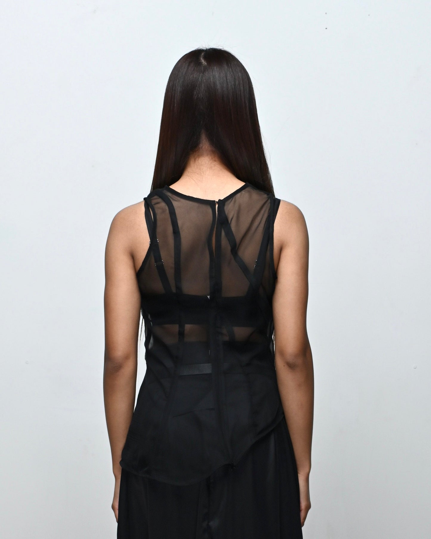 SHEER SPIRAL TOP