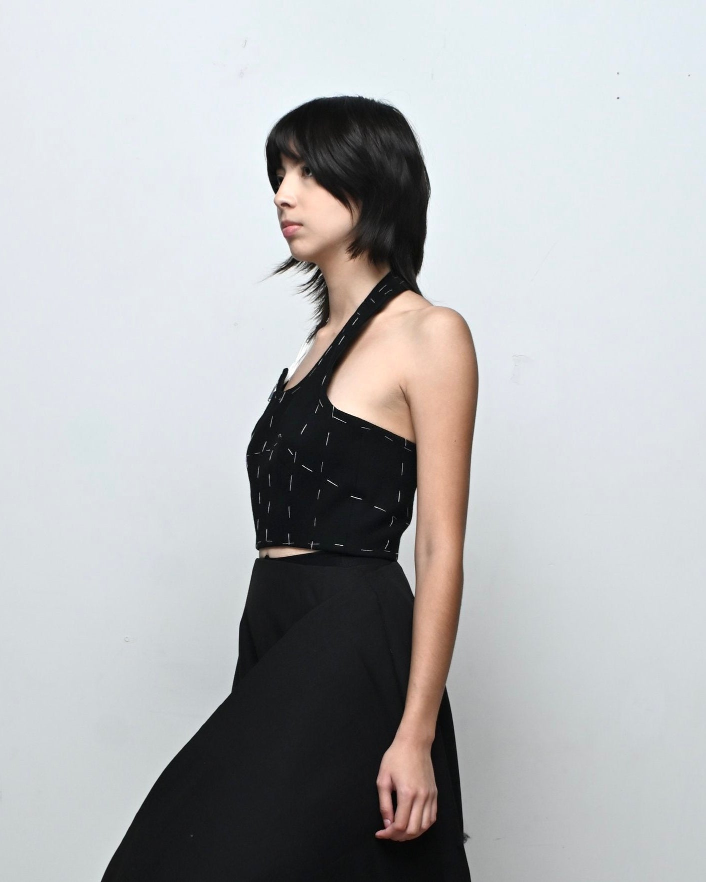 PATTERN HOOK HALTER TOP